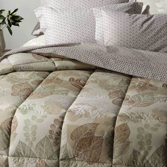 Trapunta invernale matrimoniale Caleffi Betulla in puro cotone. Piumone con fantasia floreale con foglie di betulla colore naturale, verde, marrone