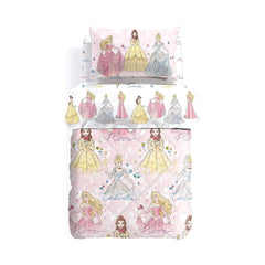 Trapunta invernale Caleffi Disney Le Principesse in puro cotone. Disponibile nella misura per letto singolo e piazza e mezza.  Piumone con Fantasia fondo rosa con le principesse Cenerentola, Aurora e Belle. Ideale per la tua bambina.