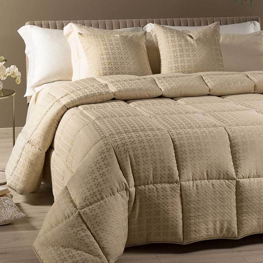 Trapunta invernale matrimoniale Caleffi Delly in prezioso raso jacquard. Piumone colore panna