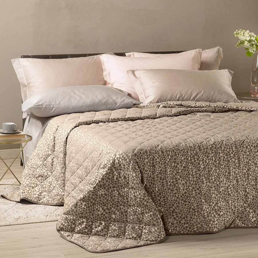 Trapuntino matrimoniale Caleffi Interni in raso jacquard. Fantasia moderna con elementi geometrici colore caffè marrone