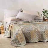 Trapuntino matrimoniale Caleffi Green Village in puro cotone. Fantasia patchwork floreale colore grigio