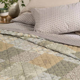 Trapuntino matrimoniale Caleffi Green Village in puro cotone. Fantasia patchwork floreale colore grigio