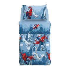 Trapuntino Caleffi Disney Spiderman Città in cotone. Fantasia per bambino con Spiderman su fondo blu. Disponibile per letto singolo e piazza e mezza.